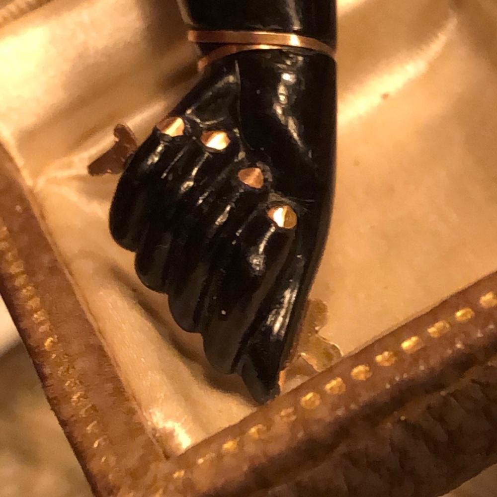 Antique Gold and Black Mano Figa Charm. - Picture 12 of 16